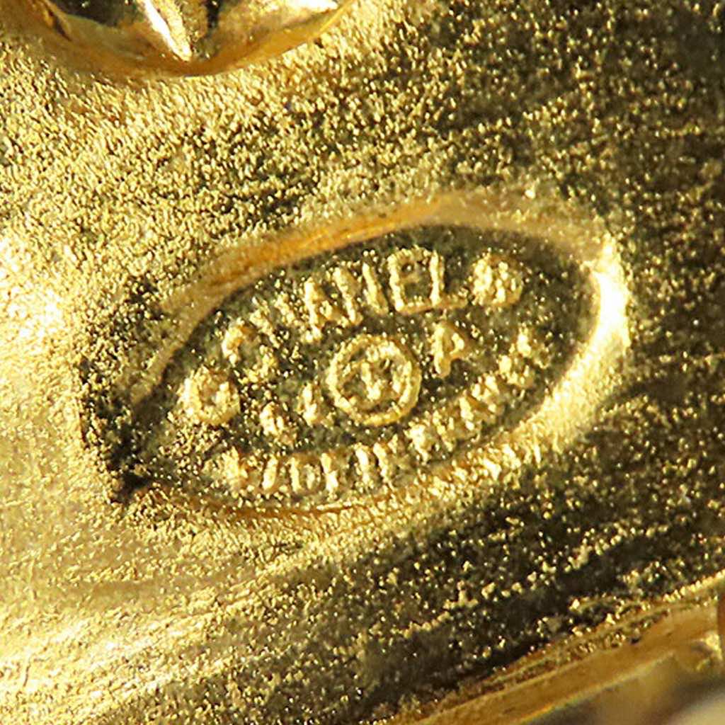 Chanel CC Gold Plated Cross Clip On Earrings - Image 6