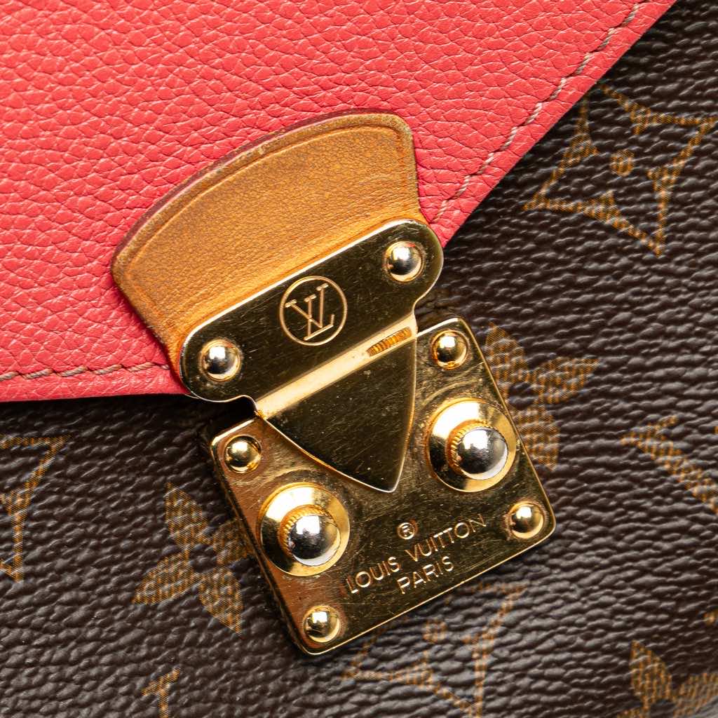 Louis Vuitton Monogram Pallas Chain - Detail 2