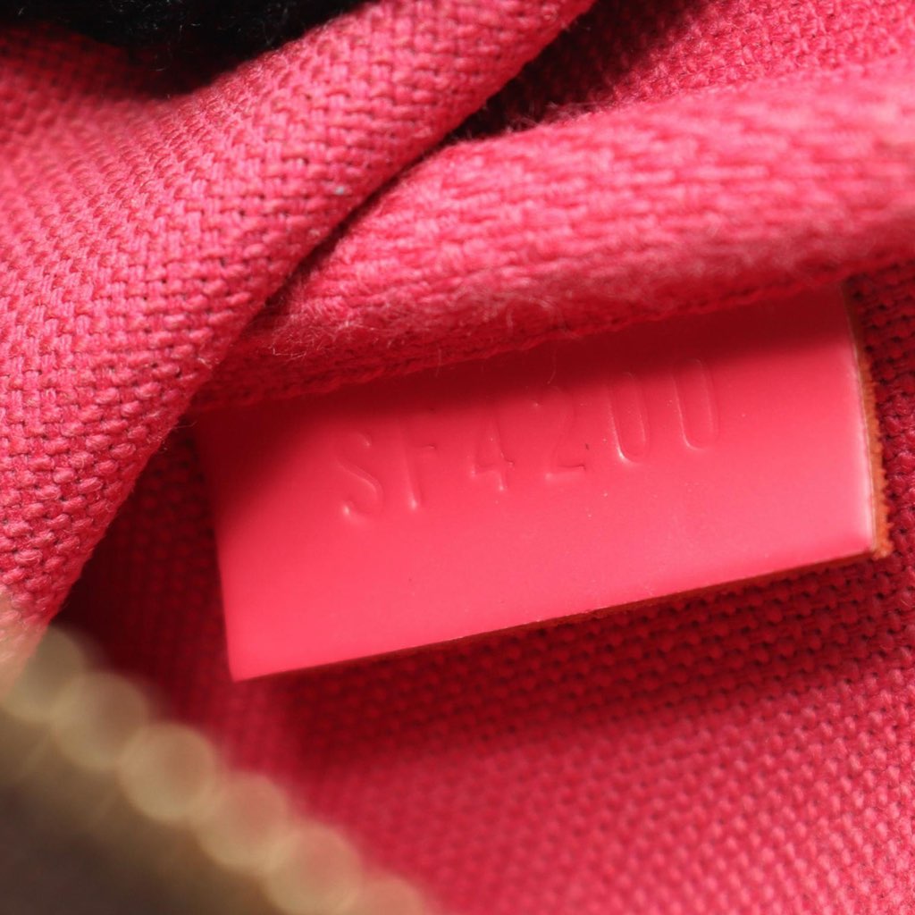 Louis Vuitton Monogram Vivienne Christmas Roller Coaster Mini Pochette Accessoires - Detail 1