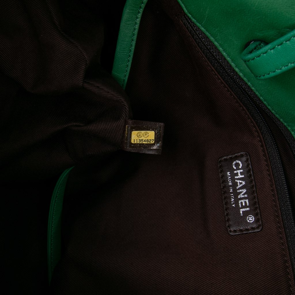 Chanel Large Quilted Lambskin Country Club Tote - Detail 1