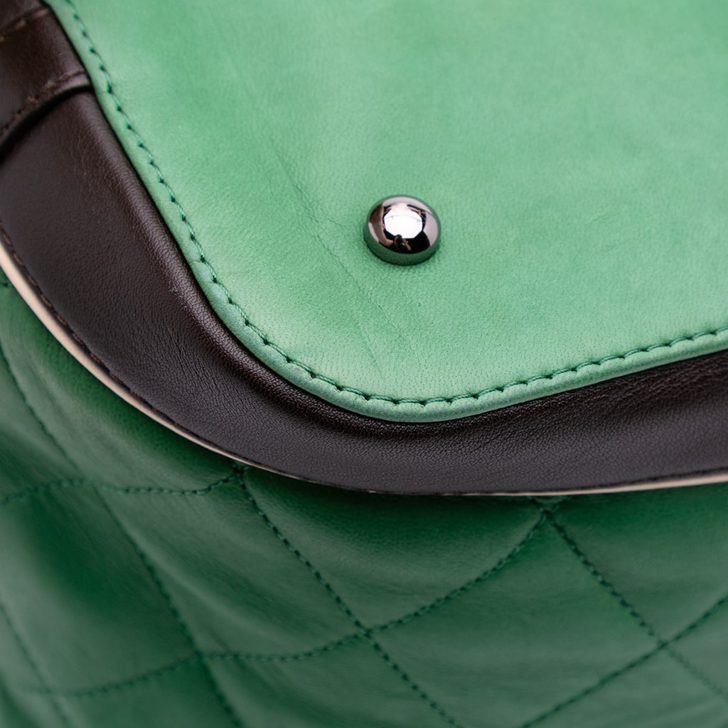 Chanel Large Quilted Lambskin Country Club Tote - Detail 2