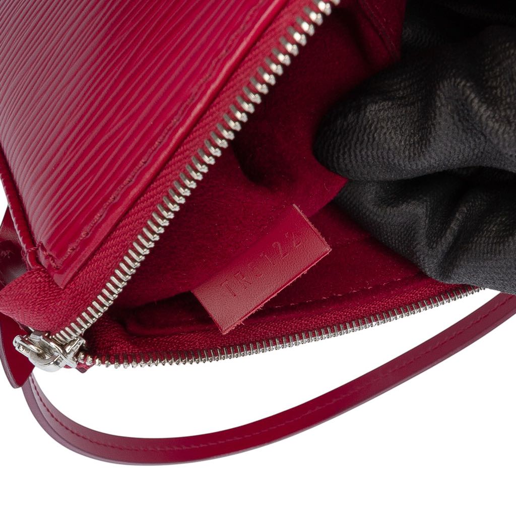 Louis Vuitton Epi Pochette Accessoires - Side view