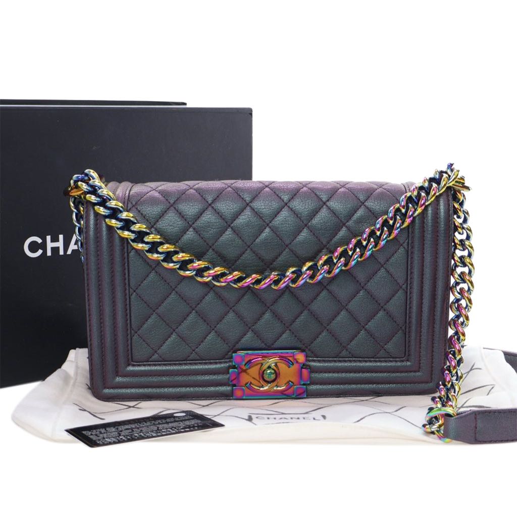 Chanel Old Medium Quilted Iridescent Goatskin Boy Flap - Image 15