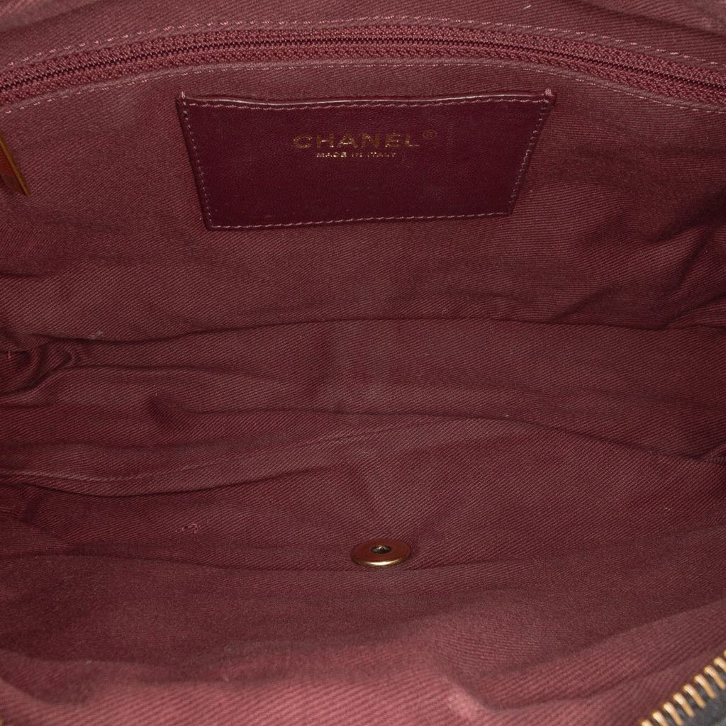 Chanel Large Quilted Iridescent Calfskin Shiva Flap - 4