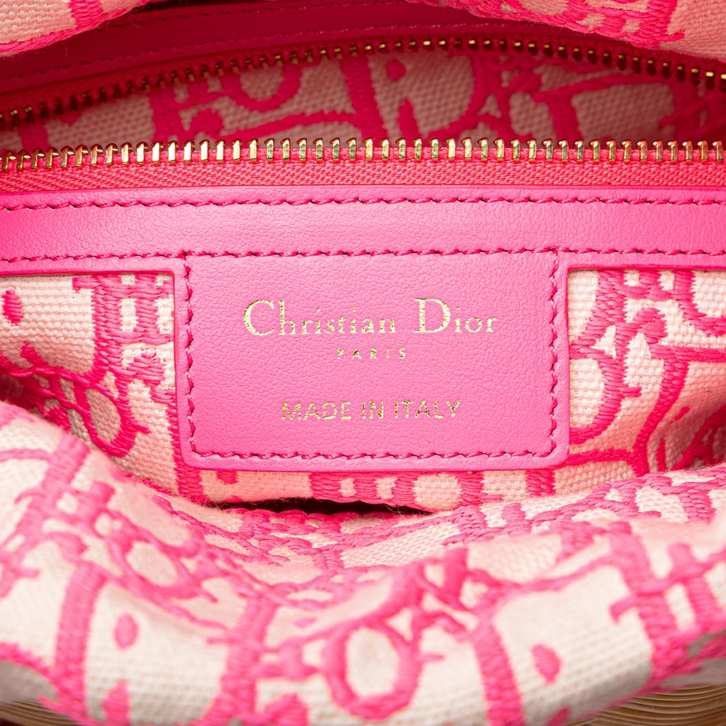 Dior Medium Oblique Wicker Lady Dior - Side view