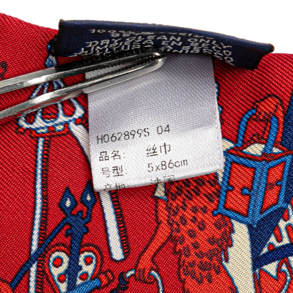 Hermès La Folle Parade Silk Twilly Scarf - Image 6