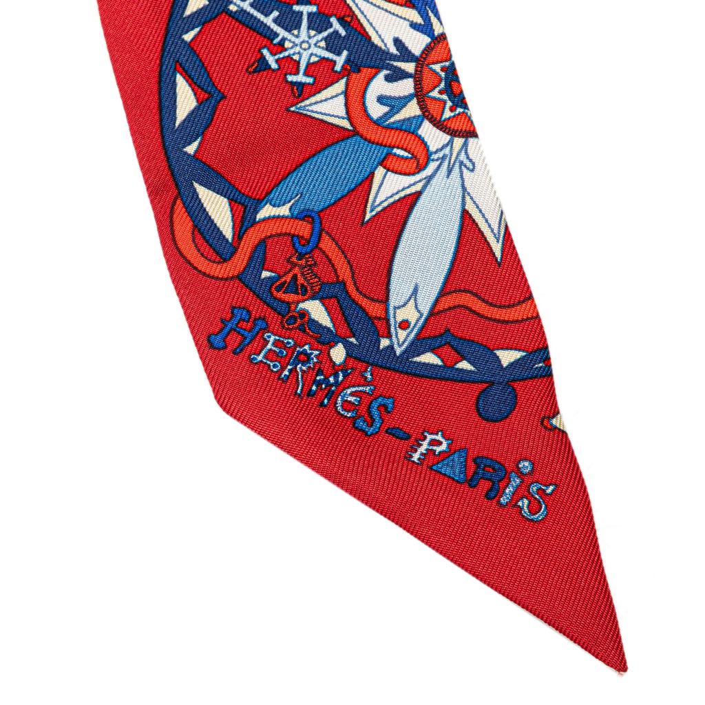 Hermès La Folle Parade Silk Twilly Scarf - Detail 1