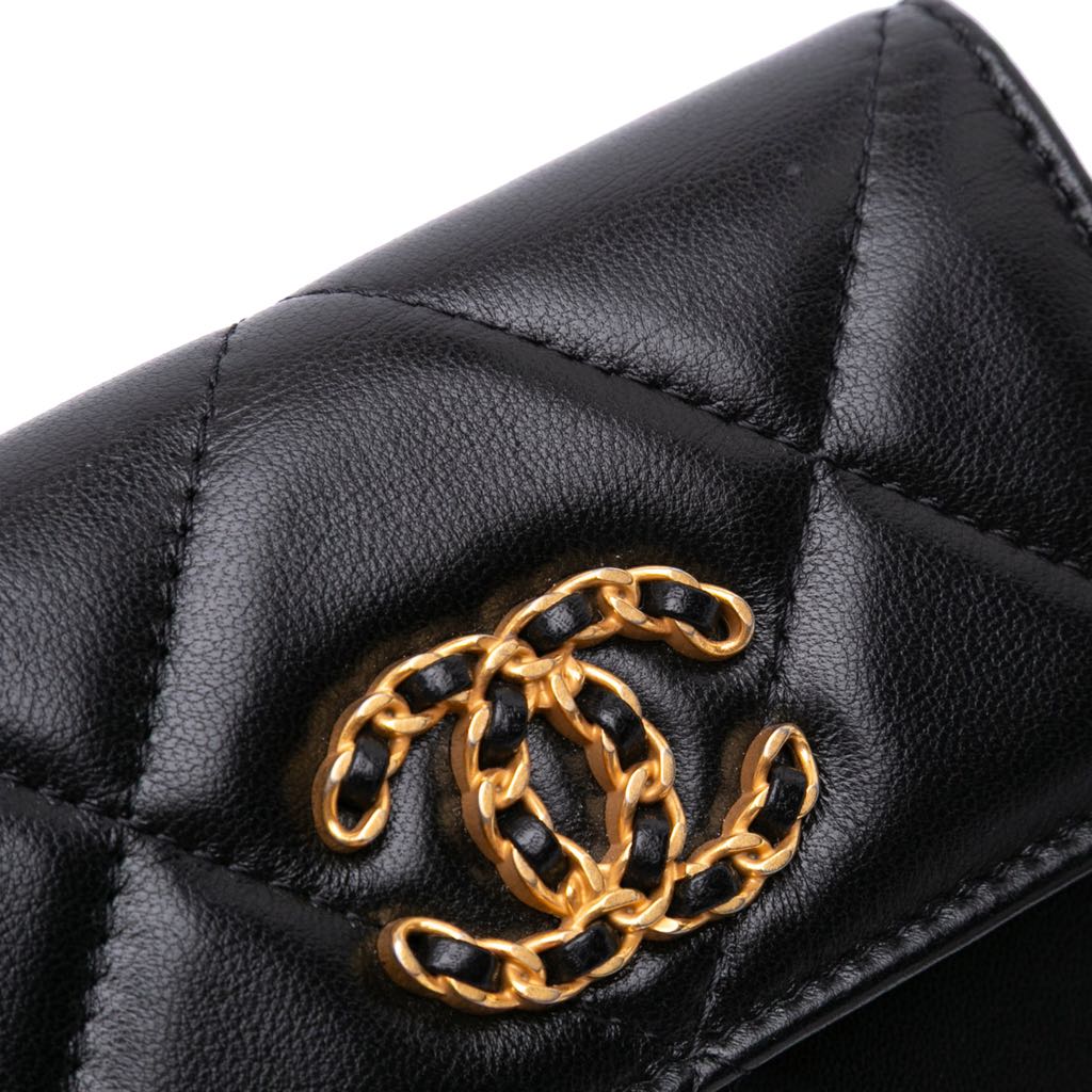 Chanel Lambskin 19 Flap Coin Purse With Chain - Detail 2