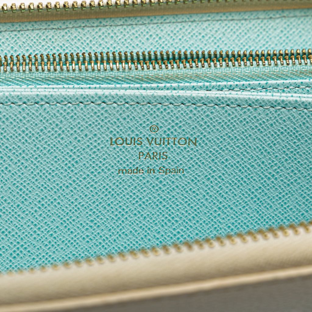 Louis Vuitton Monogram Giant By The Pool Zippy Wallet - Side view