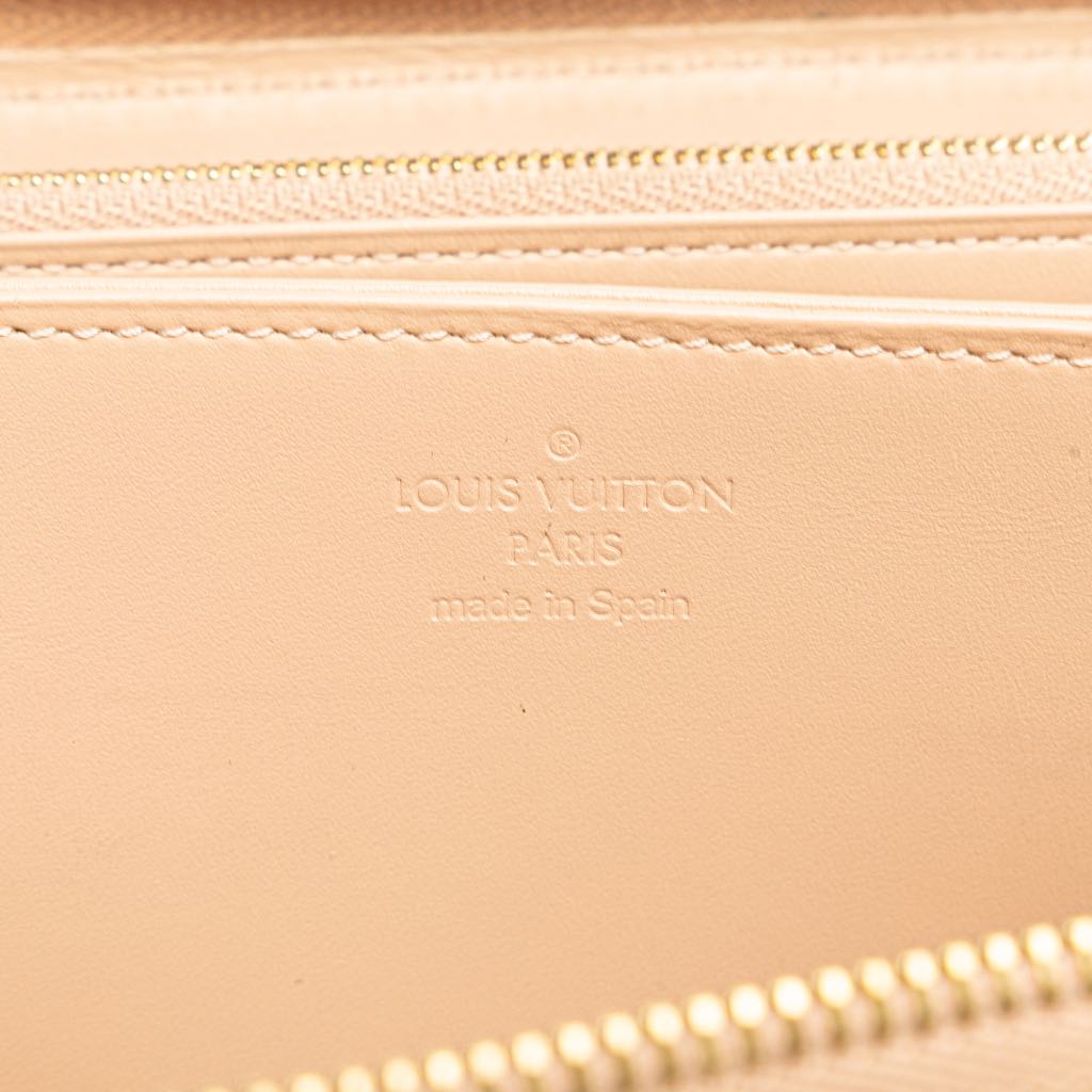 Louis Vuitton Monogram Vernis Zippy Long Wallet - Side view