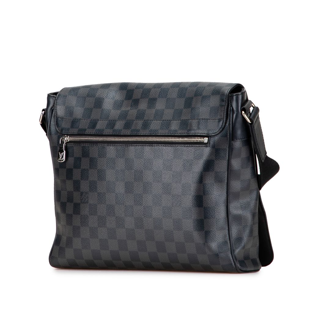 Louis Vuitton Damier Graphite District MM - Back view