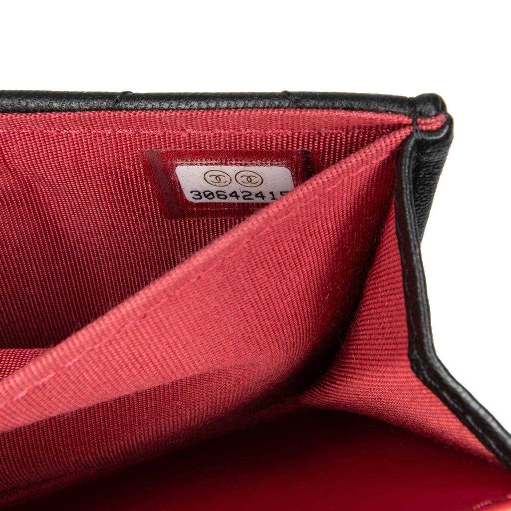 Chanel Lambskin 19 Flap Coin Purse With Chain - Detail 1