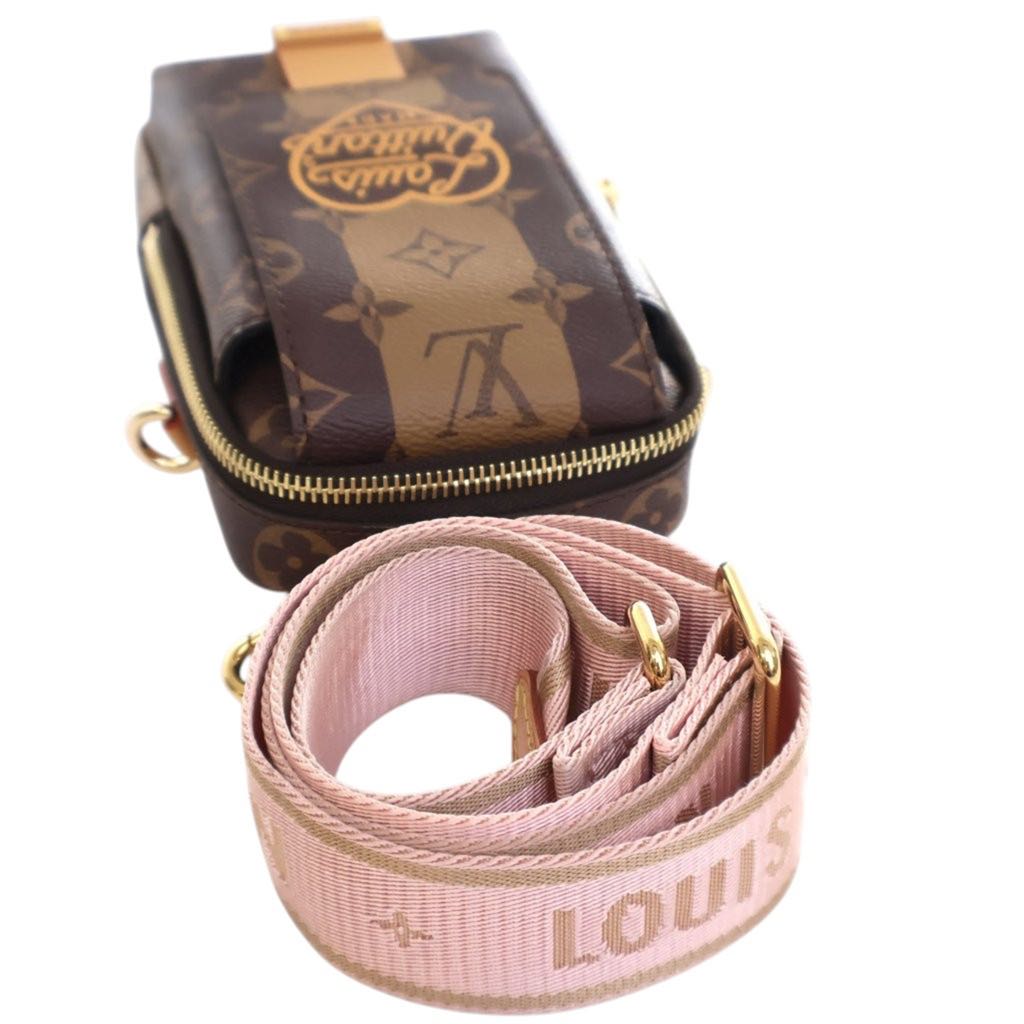 Louis Vuitton Nigo Monogram Reverse Double Phone Pouch - Image 14