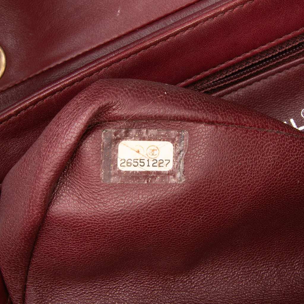 Chanel CC Stitched Calfskin Chain Flap - Detail 1