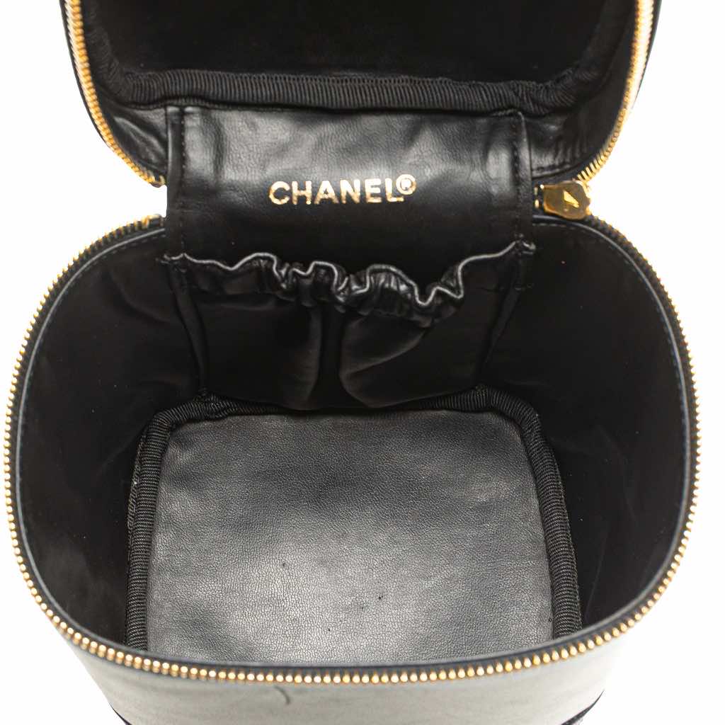 Chanel CC Lambskin Vanity Case - 4