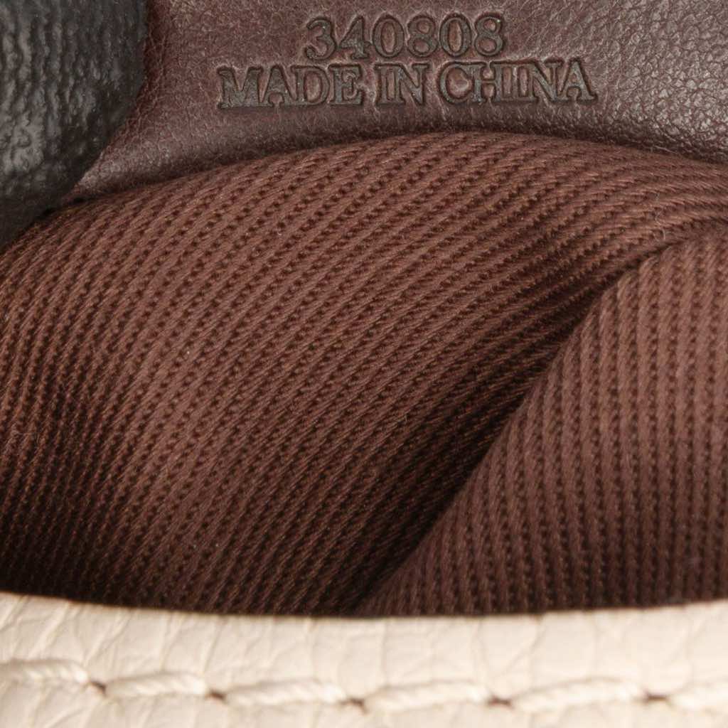 Loewe Anagram Canvas New Road Hobo - Detail 2