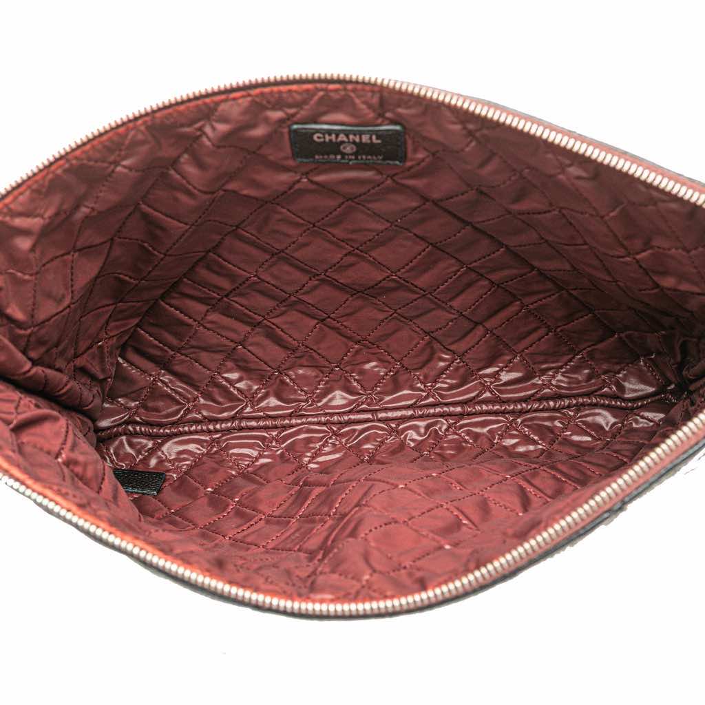 Chanel Large Quilted Caviar O Case Clutch - 4