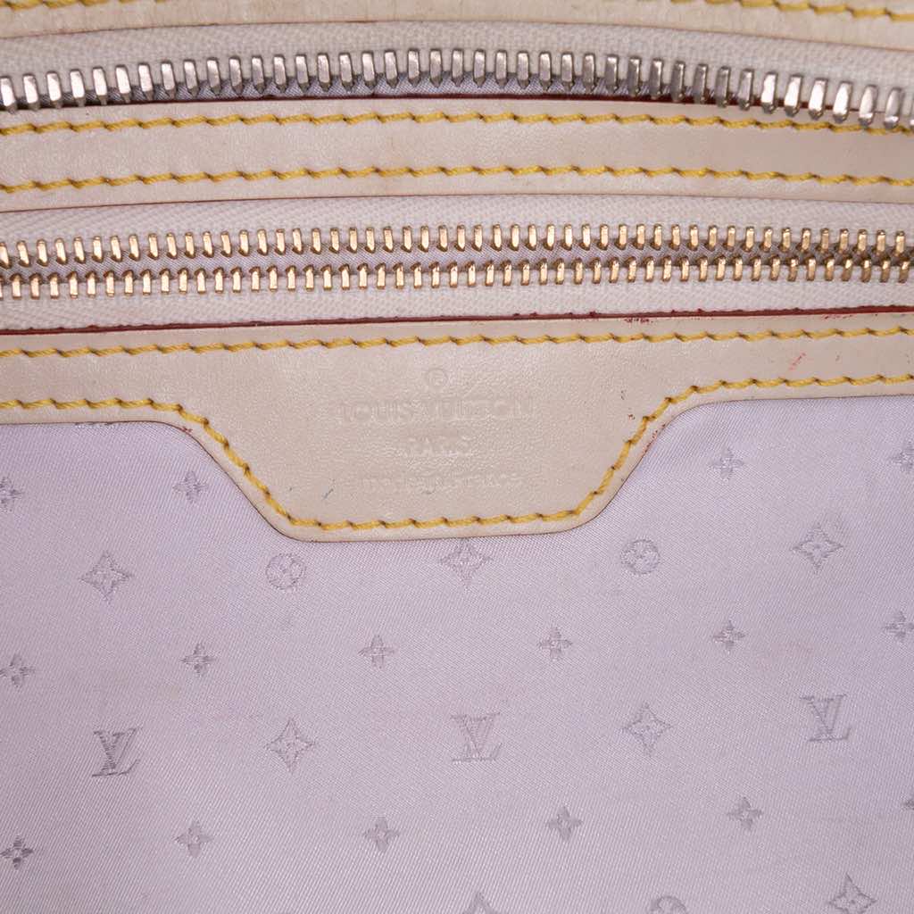 Louis Vuitton Suhali LEpanoui PM - Side view