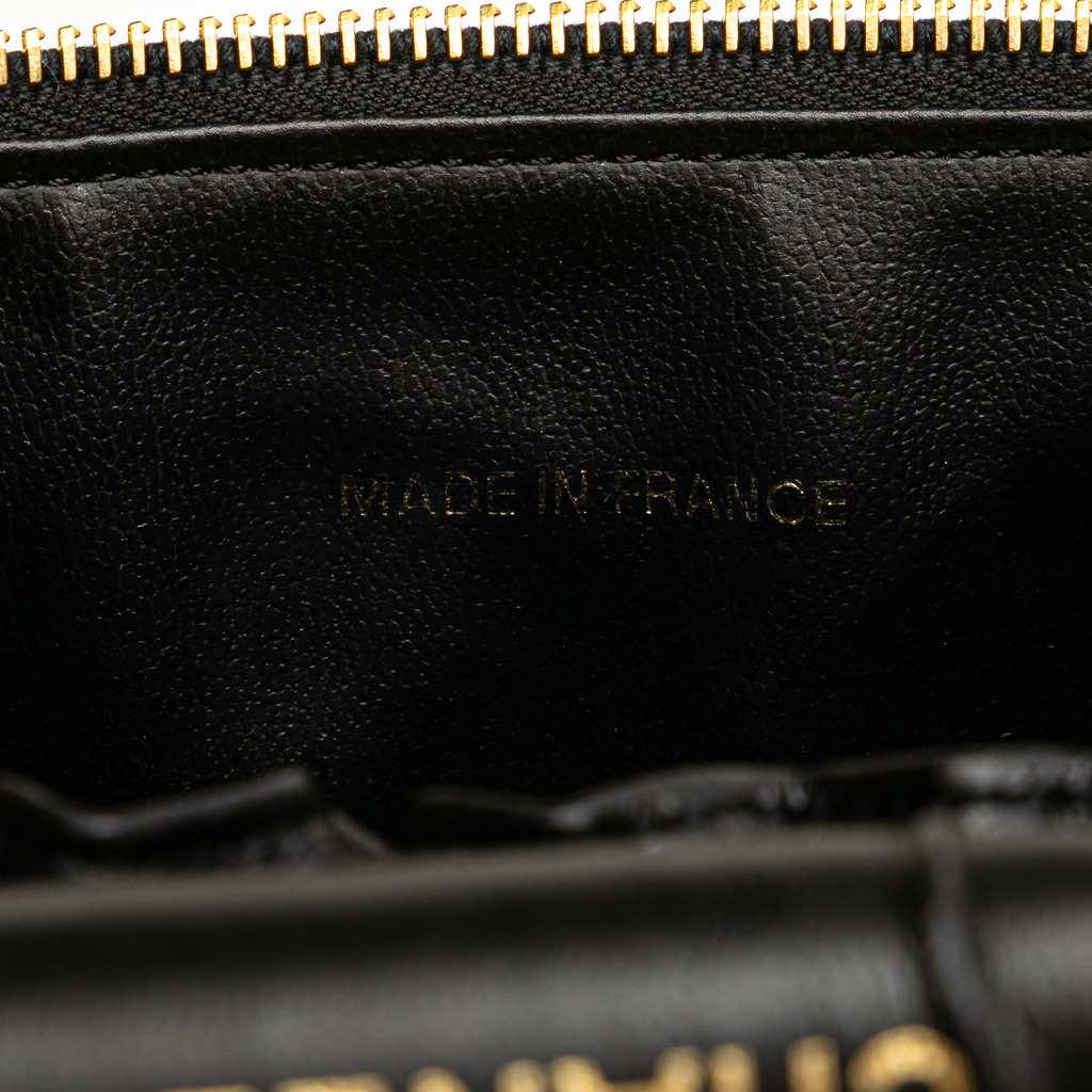 Chanel CC Caviar Vanity Case - Detail 1