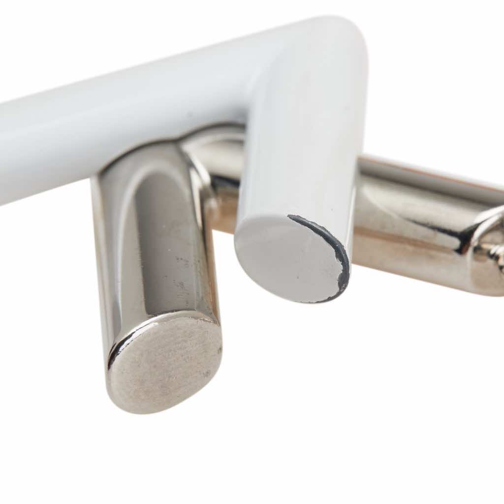 Louis Vuitton Silver Resin LV Twist Key Ring - Detail 1