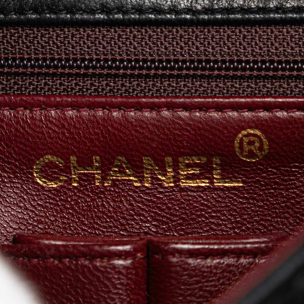 Chanel Mini Square Quilted Lambskin Single Flap - Detail 2