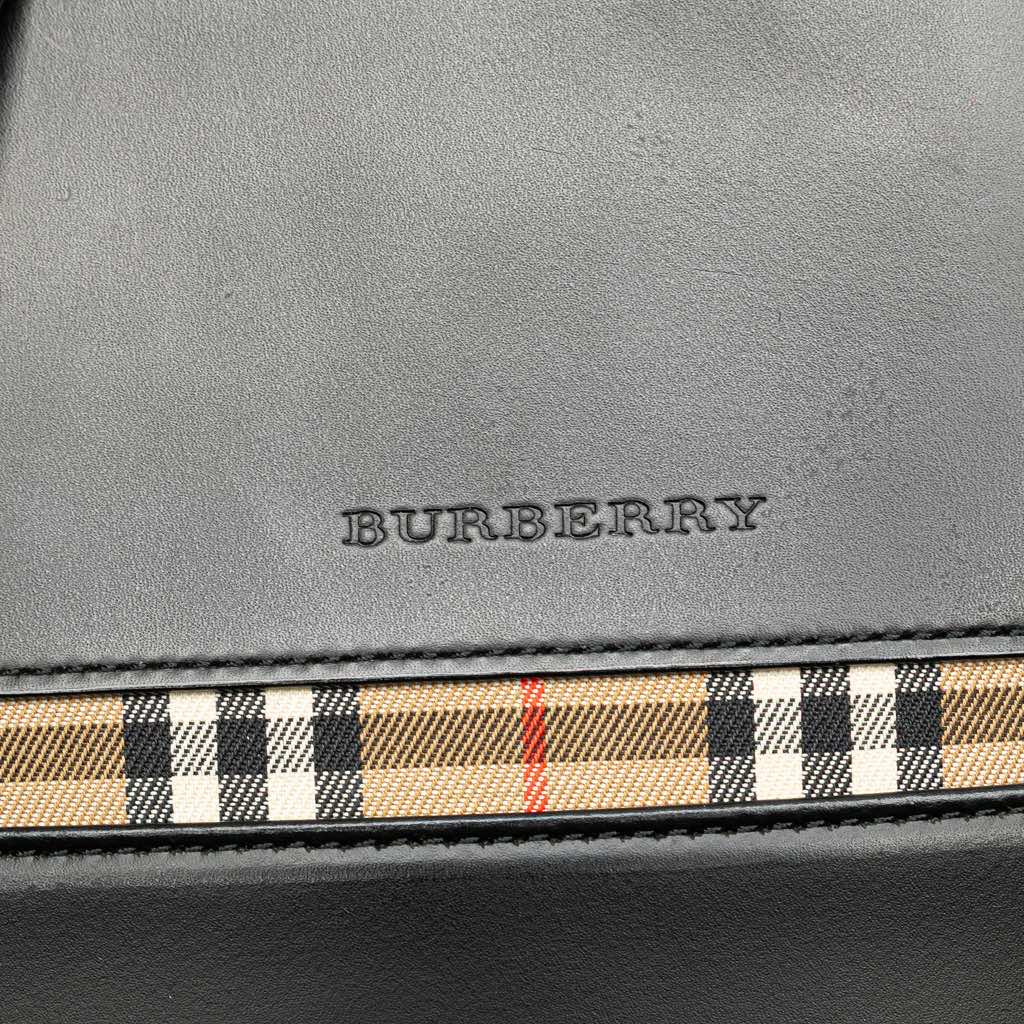 Burberry House Check Trimmed Leather Shoulder Bag - 5