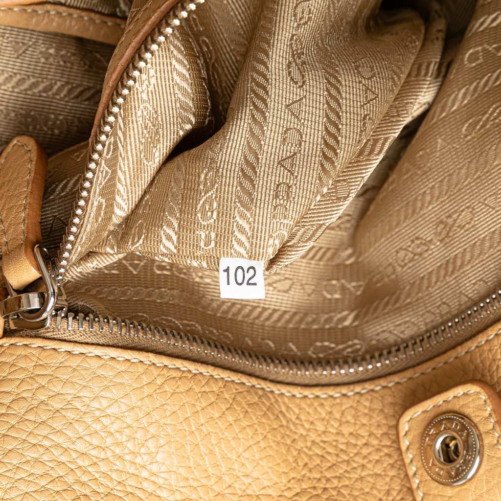 Prada Vitello Daino Open Convertible Tote - Detail 2