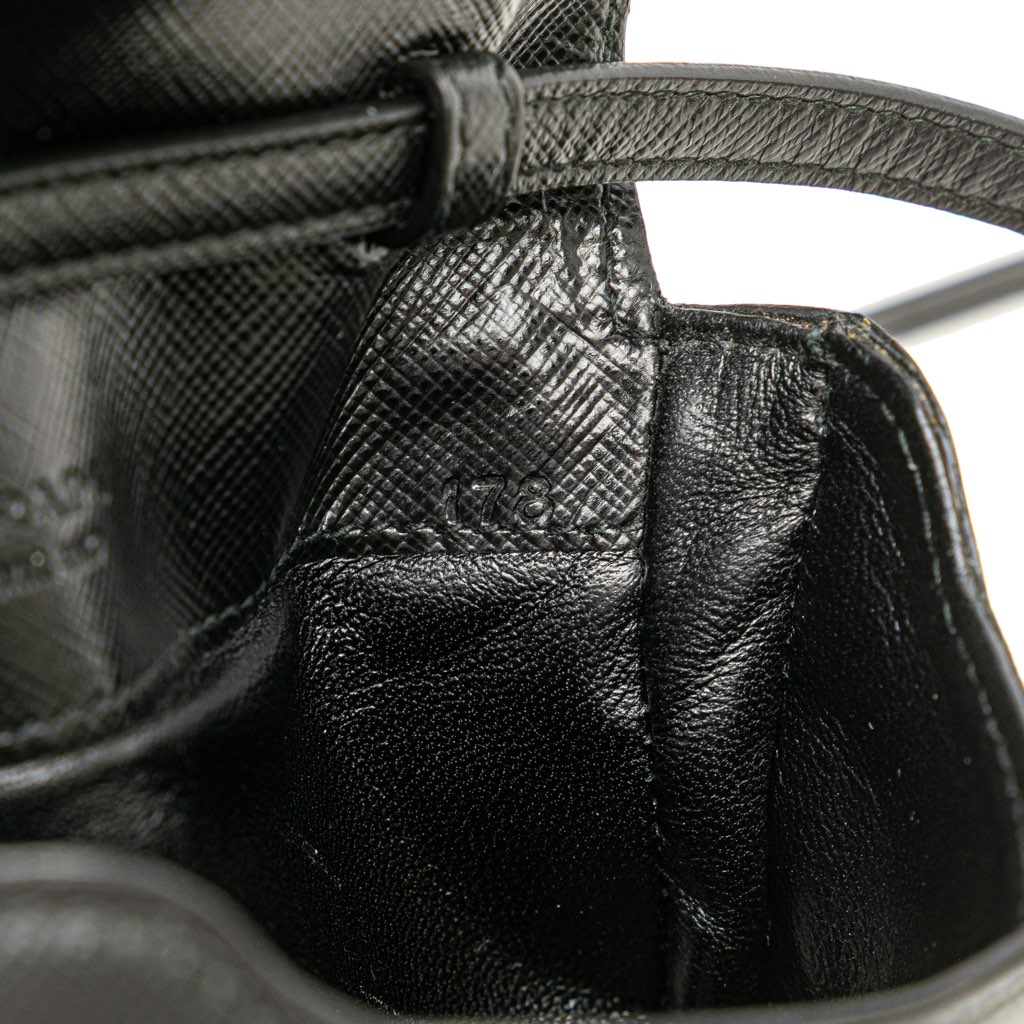 Prada Saffiano Crossbody - Detail 2