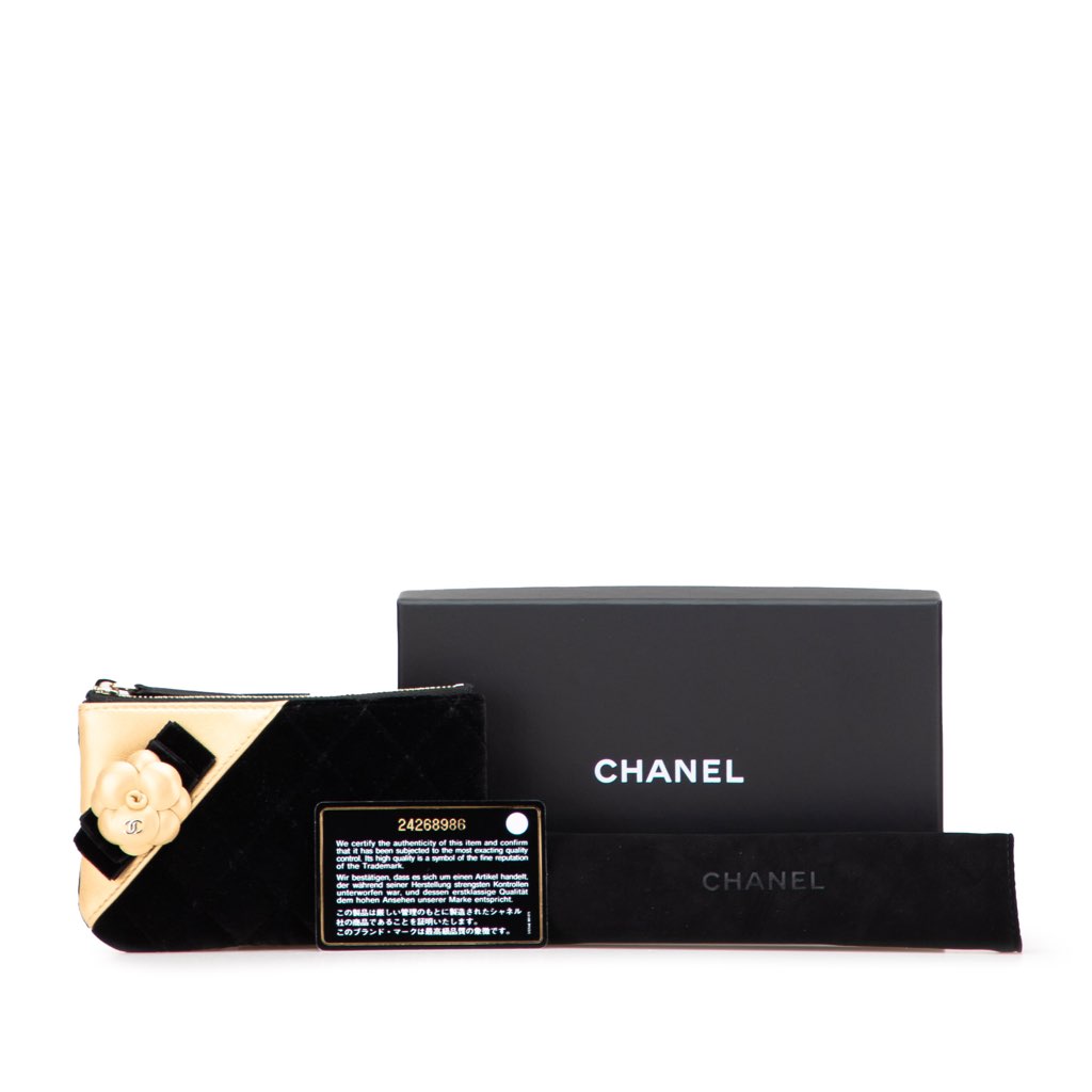 Chanel CC Quilted Velvet Camellia Pouch - Image 13