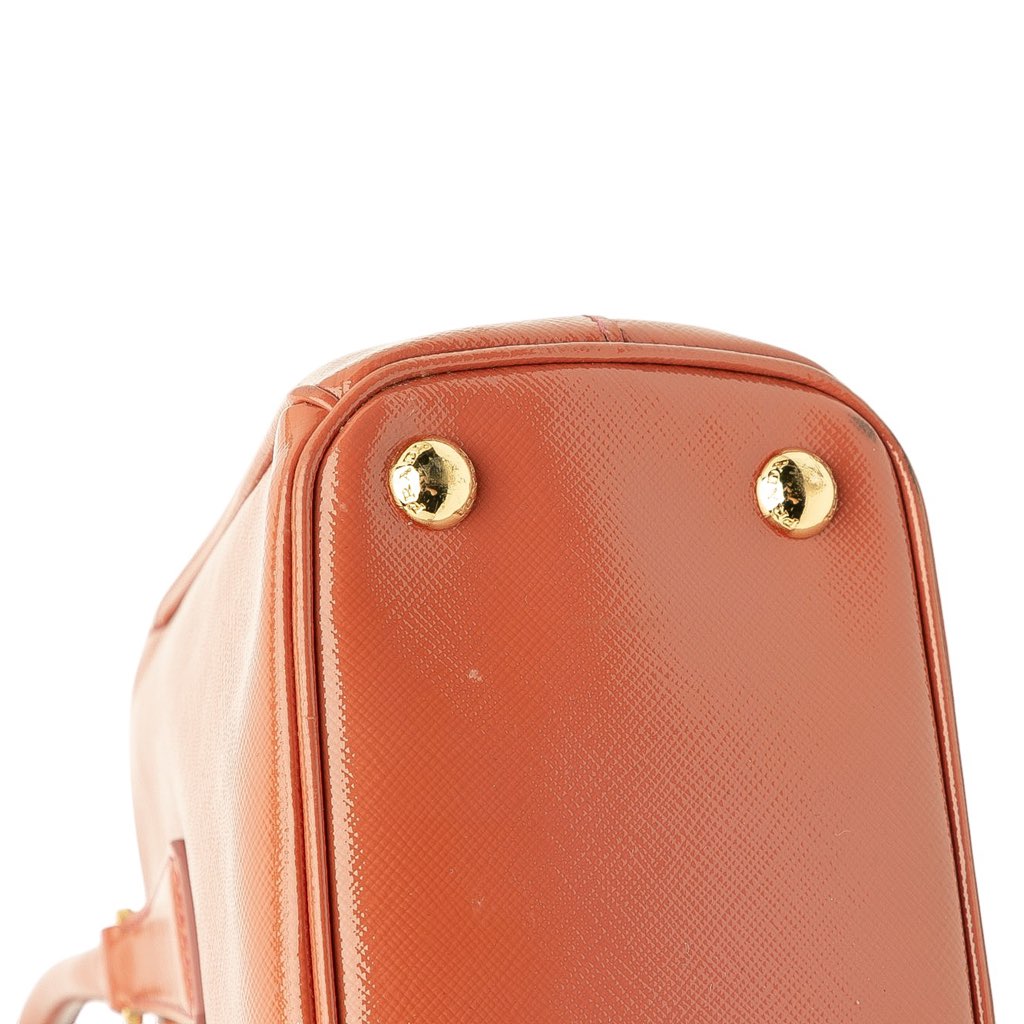 Prada Small Saffiano Vernice Galleria Double Zip Satchel - Detail 2