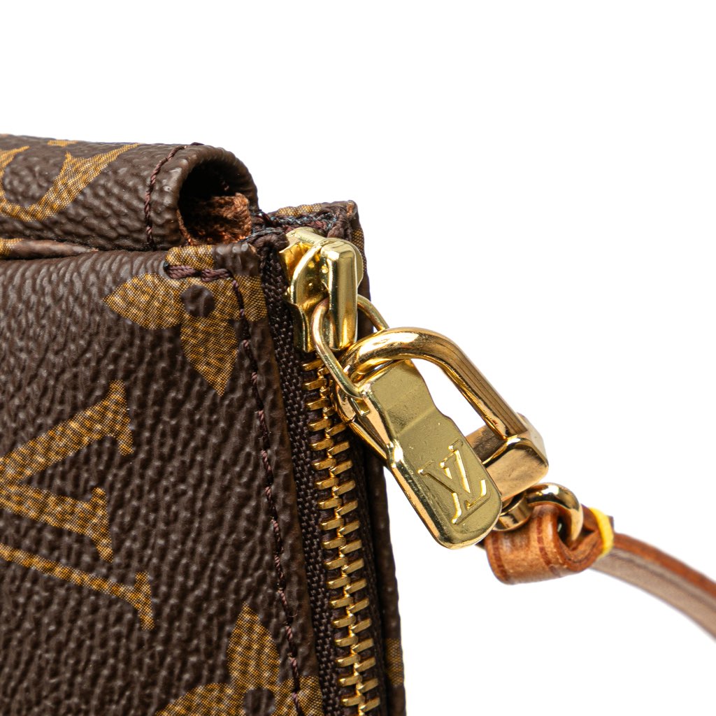 Louis Vuitton Monogram Pochette Accessoires - Detail 2