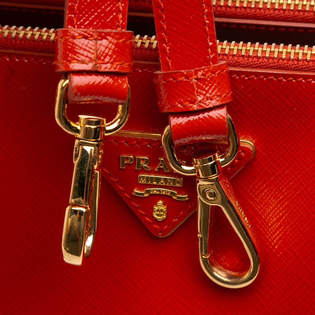 Prada Medium Saffiano Vernice Galleria Double Zip Satchel - Detail 1