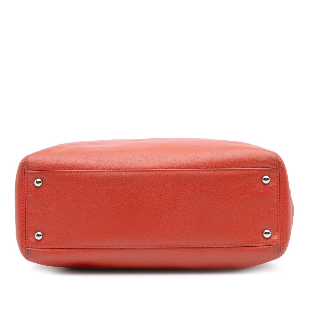 Chanel Tall Calfskin Executive Cerf Tote - Image 6