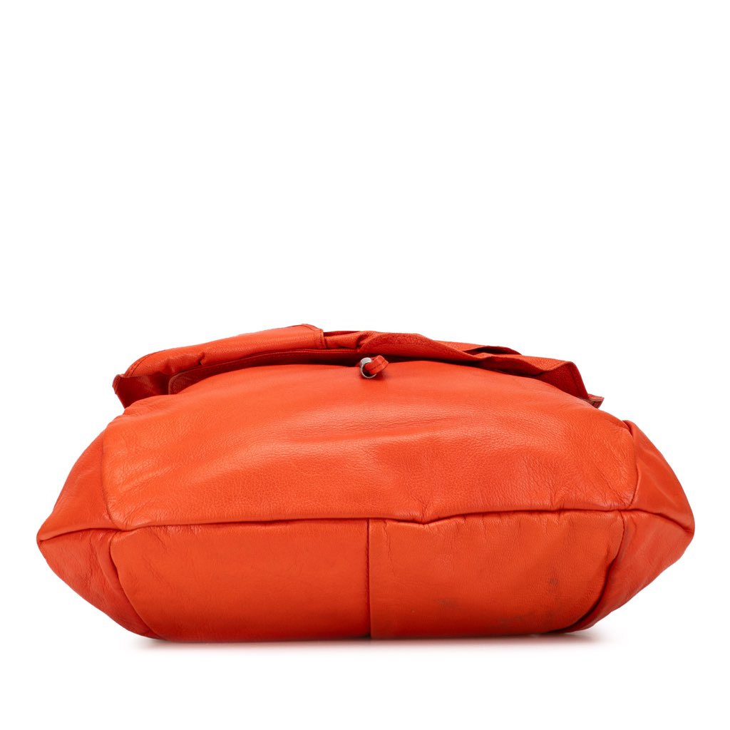 Yves Saint Laurent Leather Nadja Rose Petal Shoulder Bag - 3