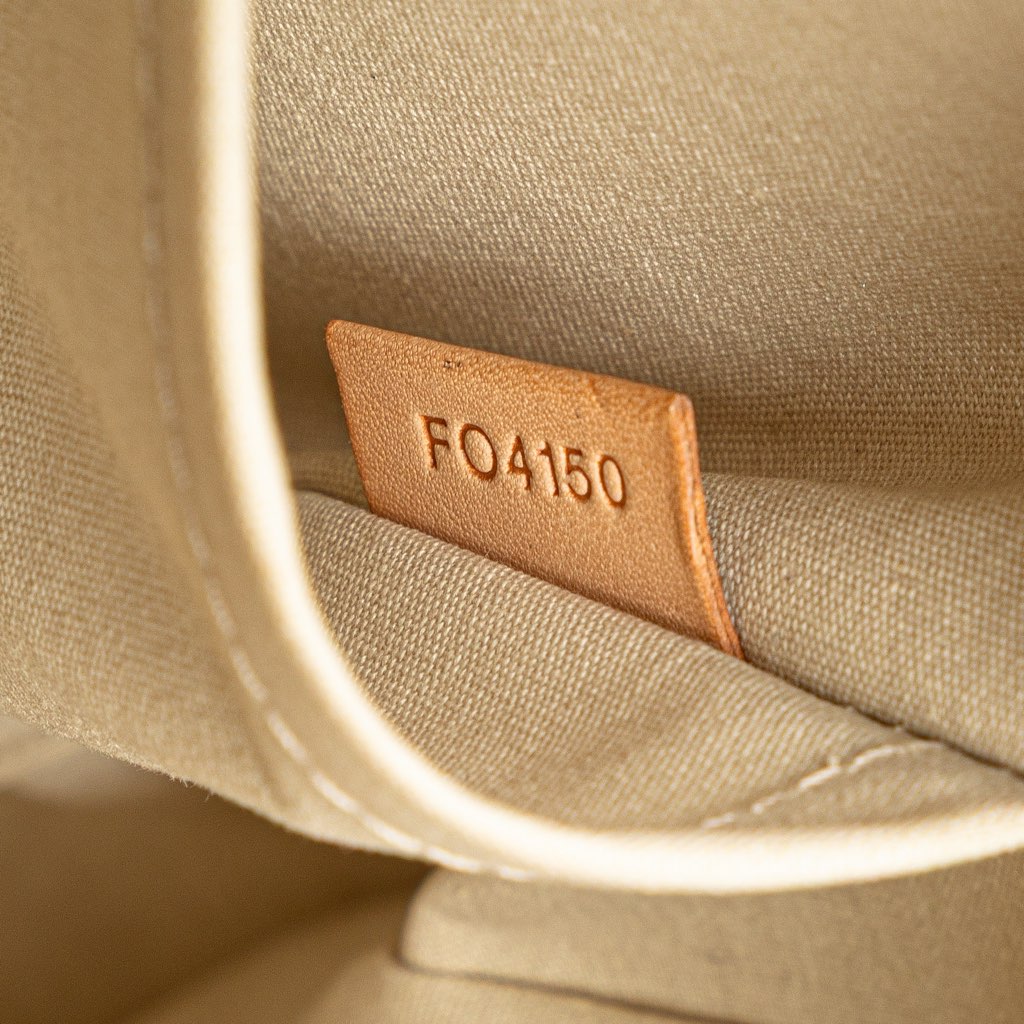 Louis Vuitton Monogram Vernis Sherwood GM - Detail 1