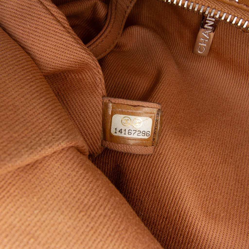 Chanel Large Quilted Iridescent Calfskin VIP Tote - Detail 1