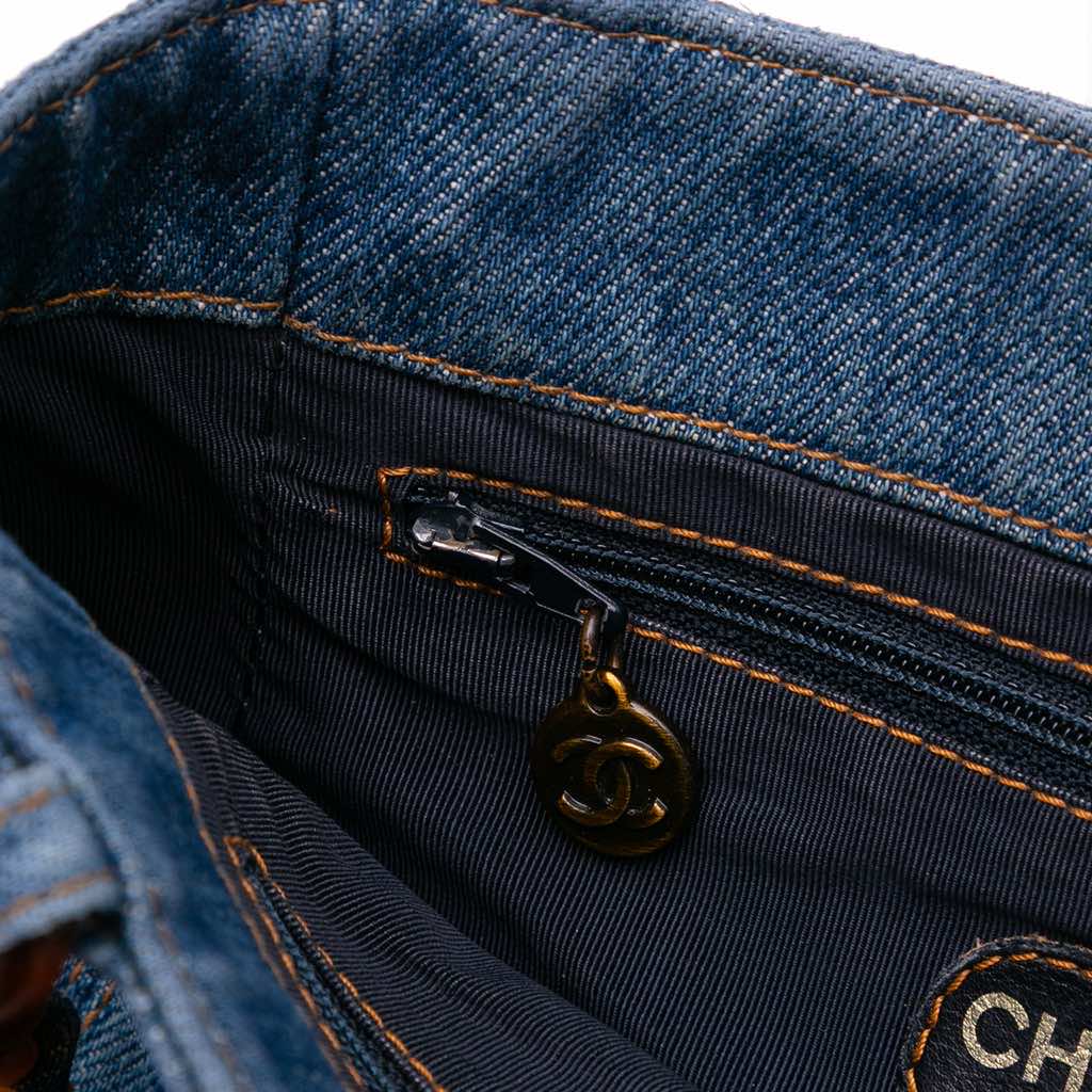 Chanel Small CC Stitched Denim Tote - Image 10