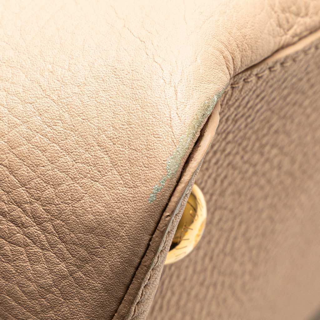 Louis Vuitton Taurillon Studdy Capucines MM - Image 11