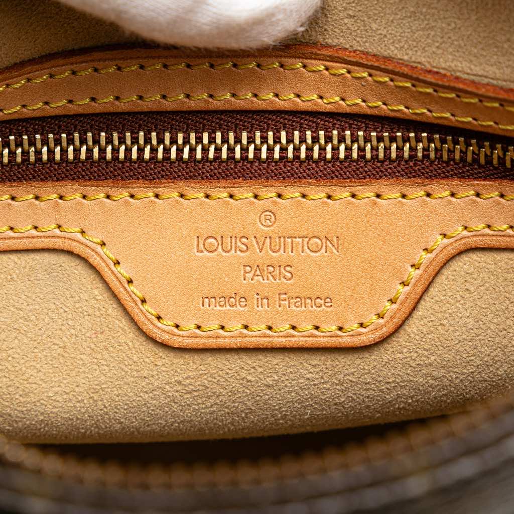 Louis Vuitton Monogram Looping MM - Side view