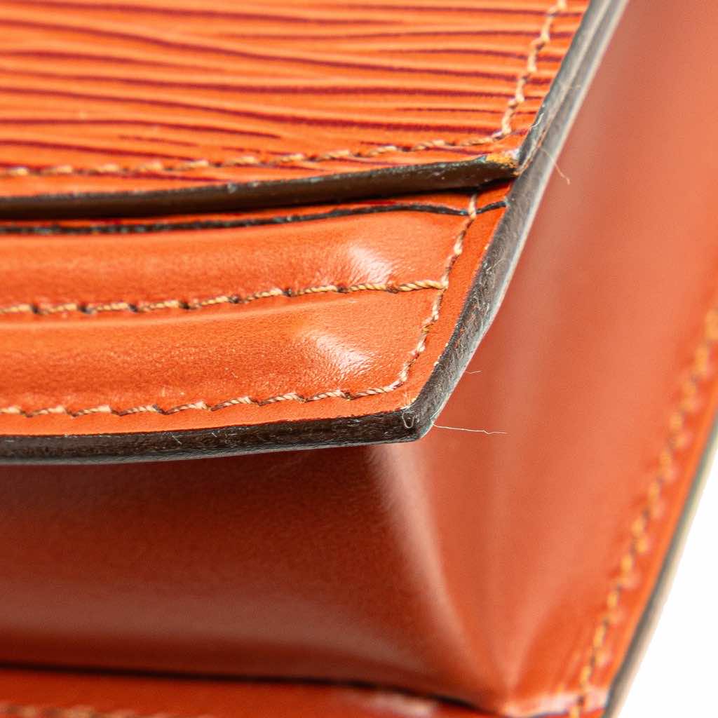 Louis Vuitton Epi Tilsitt Belt Bag - Image 13