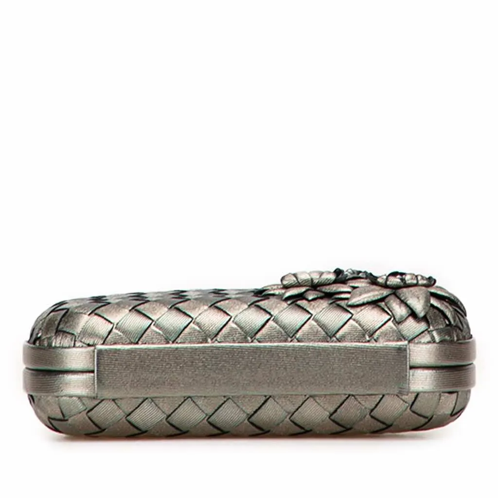 Bottega Veneta Nappa Intrecciato Flower Knot Clutch Silver Leather Good - Inside View