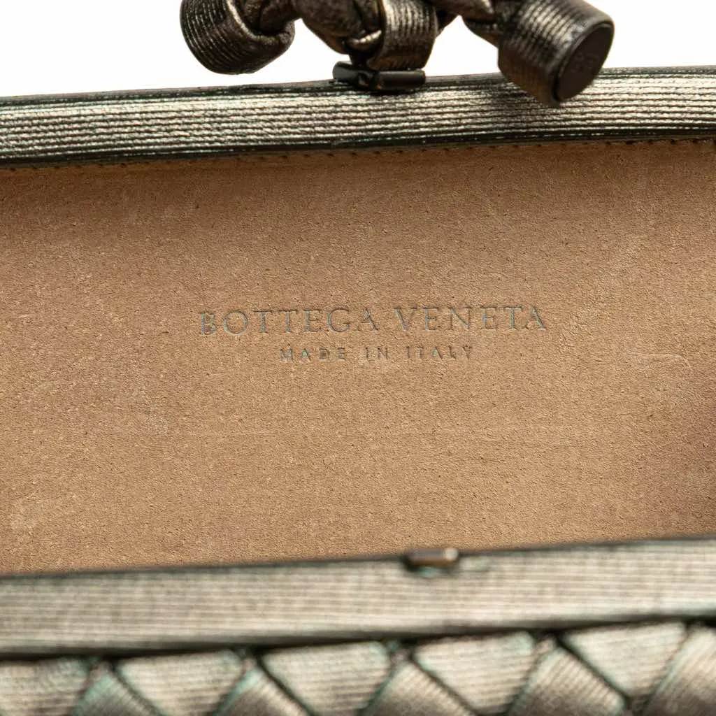 Bottega Veneta Nappa Intrecciato Flower Knot Clutch Silver Leather Good - Box View