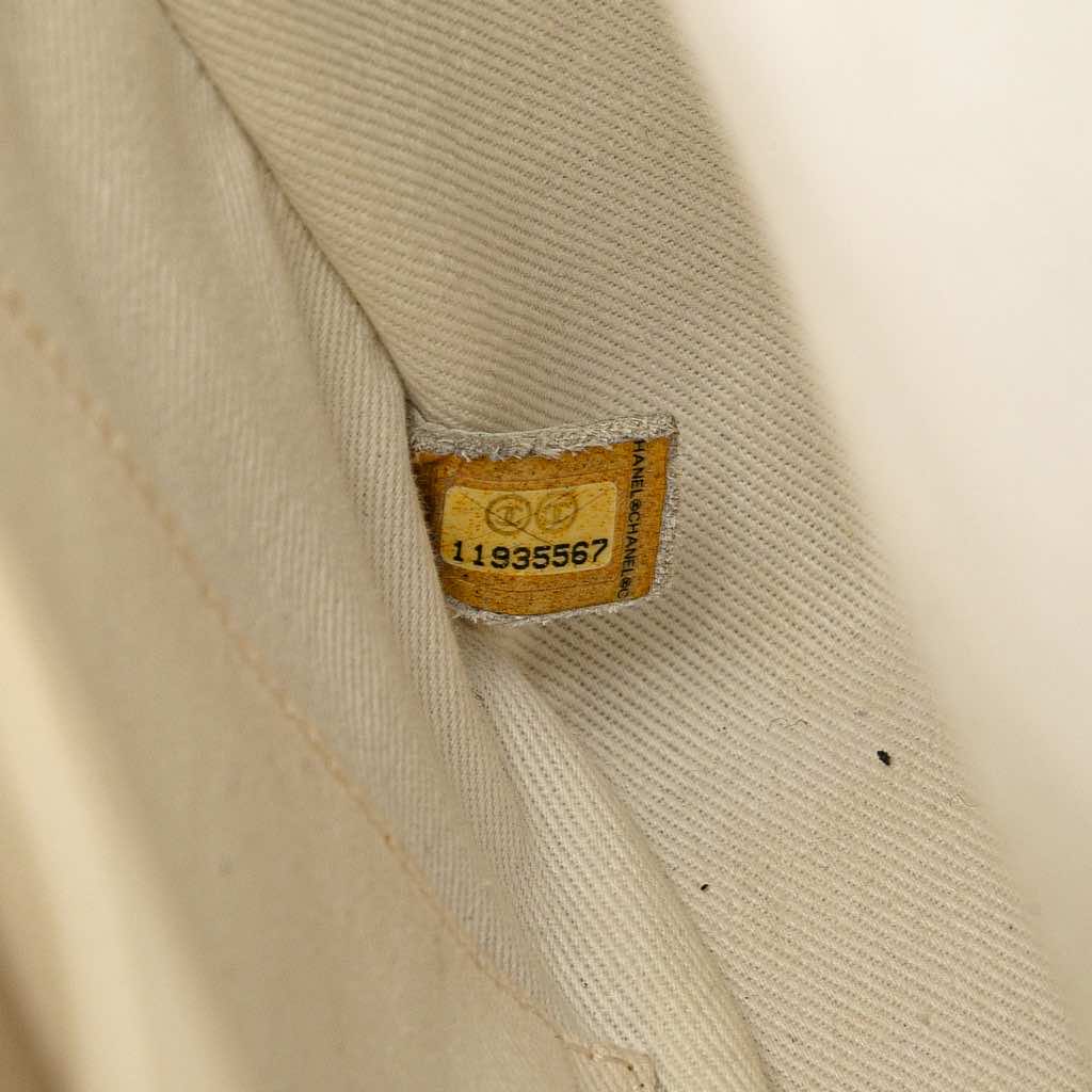 Chanel Caviar Grand Shopping Tote - Detail 1