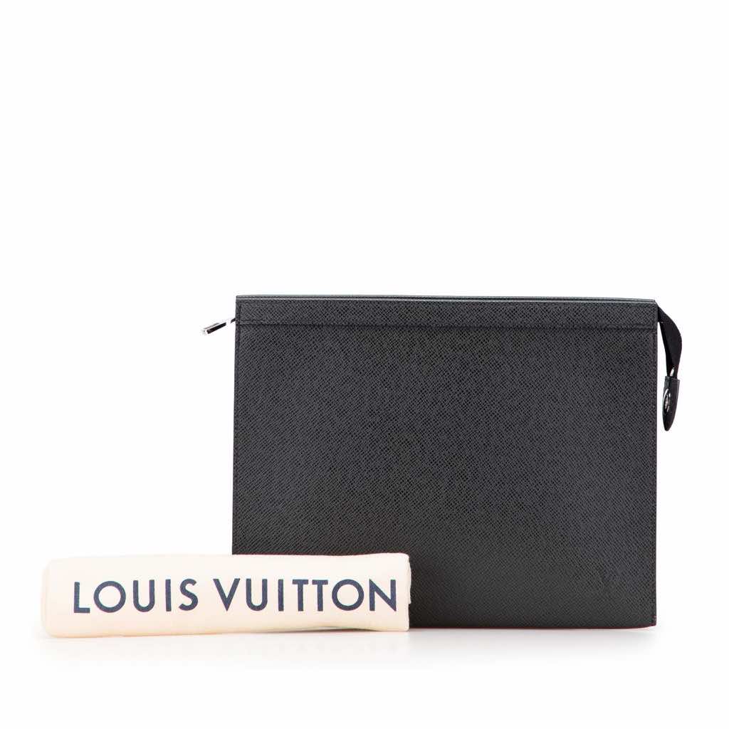 Louis Vuitton Taiga Pochette Voyage MM - Image 14