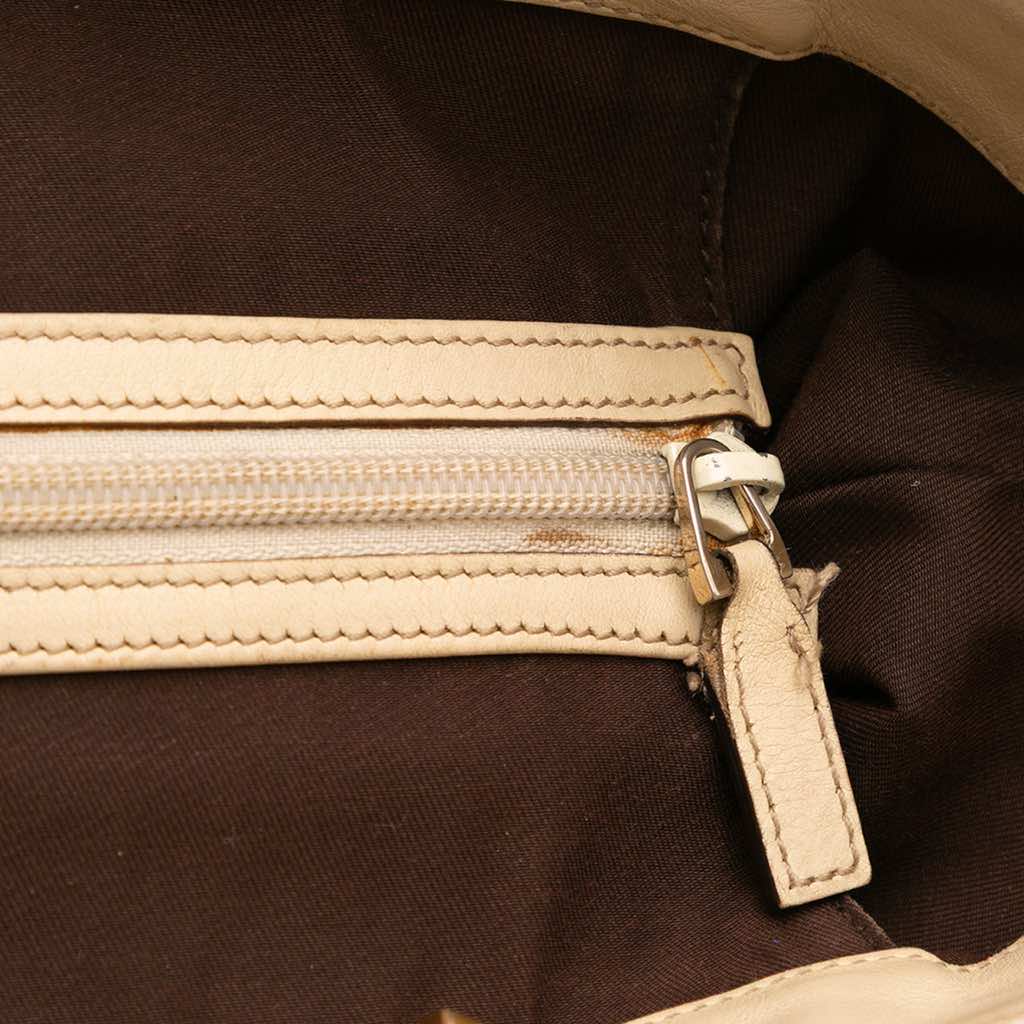 Gucci GG Canvas Punch Tote - Detail 2