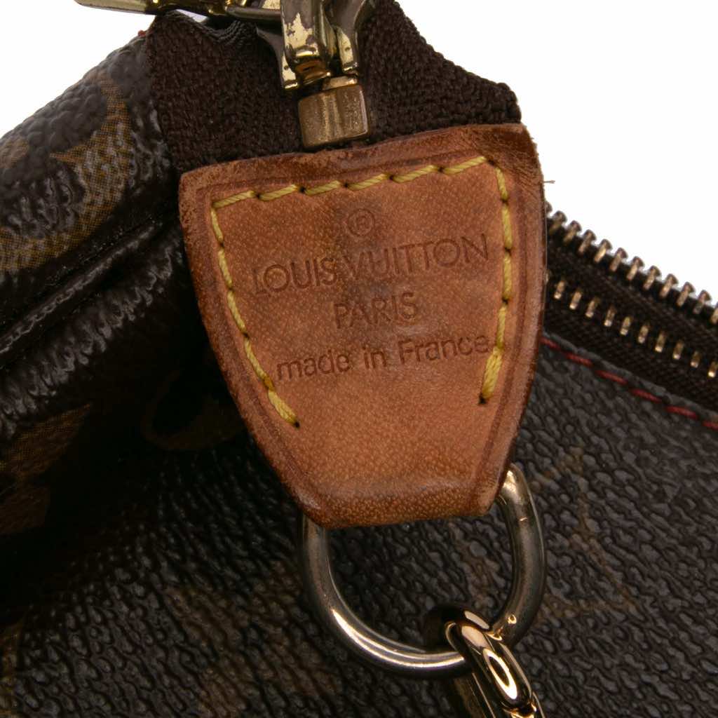 Louis Vuitton Takashi Murakami Monogram Cherry Pochette Accessoires - Side view