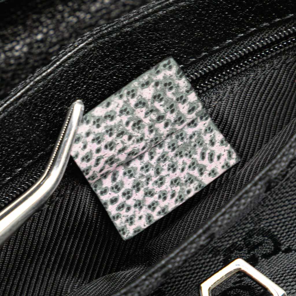 Gucci GG Canvas Jackie Belt Bag - Detail 1