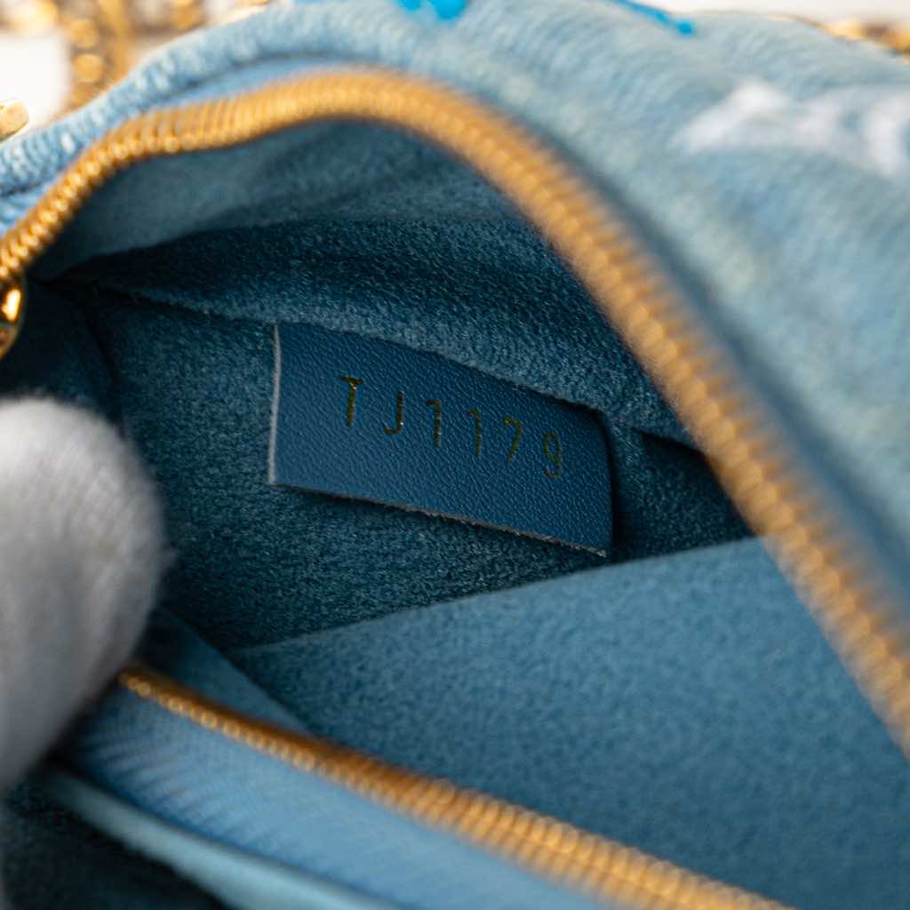 Louis Vuitton Embroidered Monogram Denim New Wave Chain Pochette - Detail 1