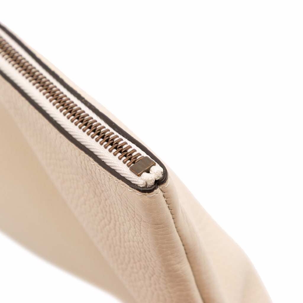 Gucci Leather Blind For Love Clutch - Image 10