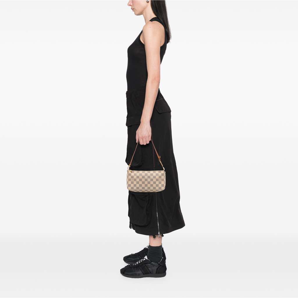Louis Vuitton Damier Azur Pochette Accessoires - Image 13